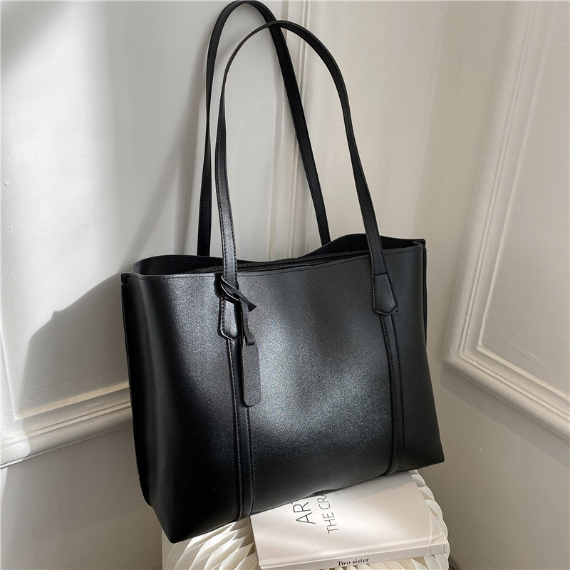 Classic Black Faux Leather Tot - đánh giá và giá Leather Work Handbag