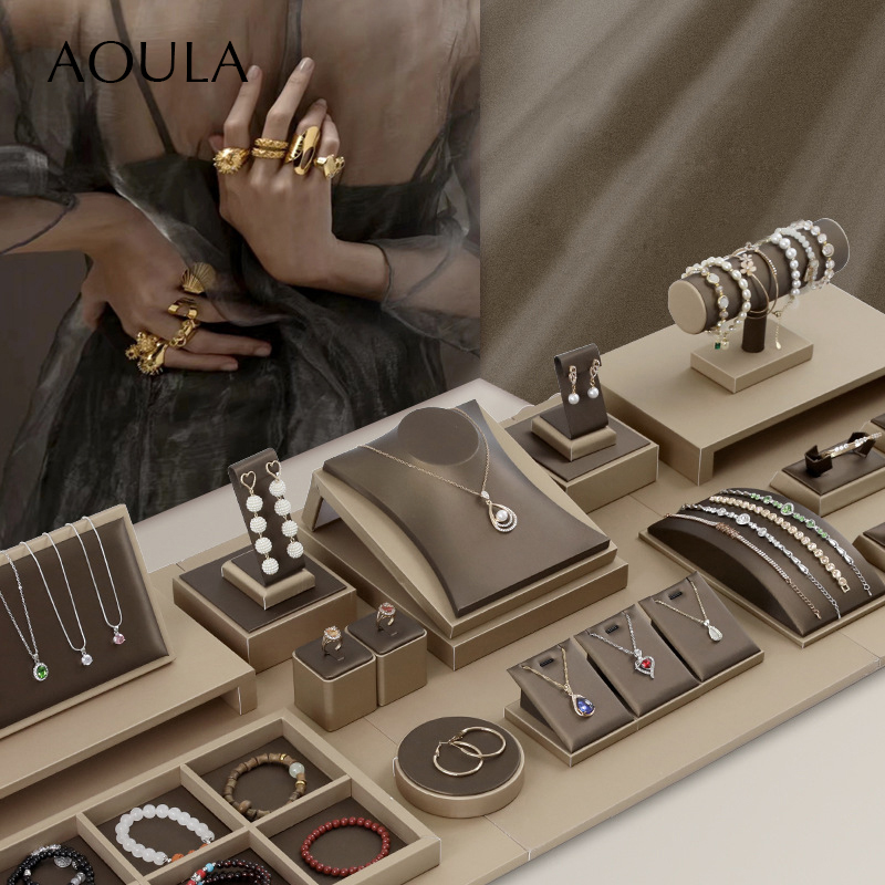 Deluxe Brown PU Leather Jewell - đánh giá và giá Leatherwork Vise