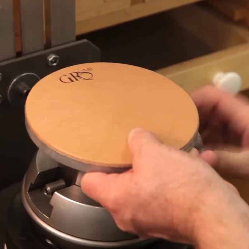 GRS Design and Layout Surface  - đánh giá và giá Leatherwork Vise